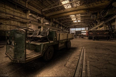 32 Warehouse Desktop Wallpapers