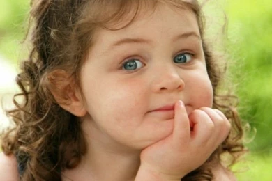 Baby girl cute baby girl wallpaper with adorable face jeans dress and blue hair bands beautiful and pretty baby girls wallpapers ideas 666x999.jpg