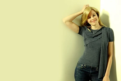 Elizabeth Banks Wallpapers HD Download