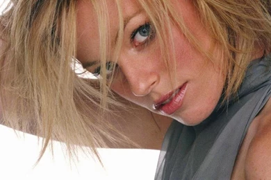 ELIZABETH BANKS WALLPAPER   (