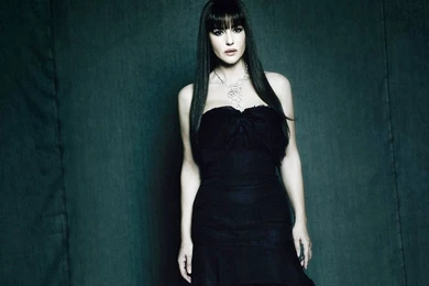 Monica Bellucci Hot Wallpapers