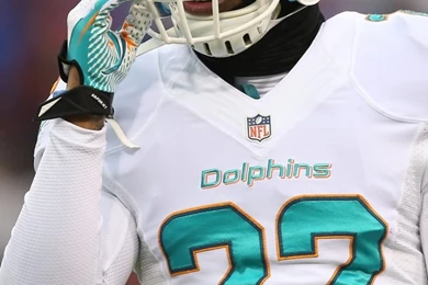 Download Wallpapers 750x1334 Jamar Taylor, Miami Dolphins, Trauma ...