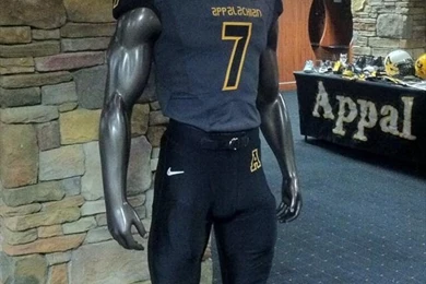Yet Another New Football Uniform – AppFan.com