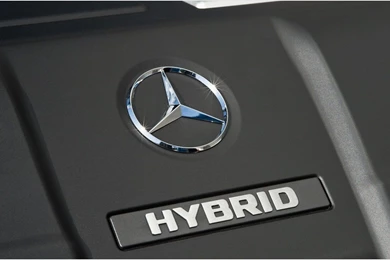 Mercedes Logo HD Wallpaper 2.jpg