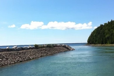 Free Iphone Wallpapers Hd: Sea And Clouds Iphone 4 Wallpapers