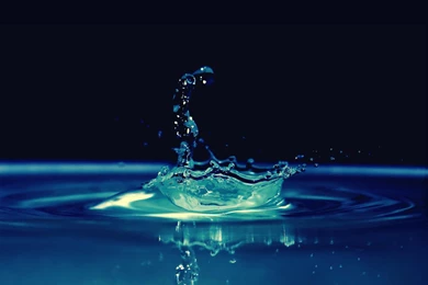 539 Water Drop HD Wallpapers