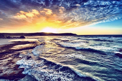 Sunrise Over The Sea Wallpapers