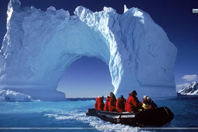 Boating The Yalour Islands, Antarctica Wallpapers