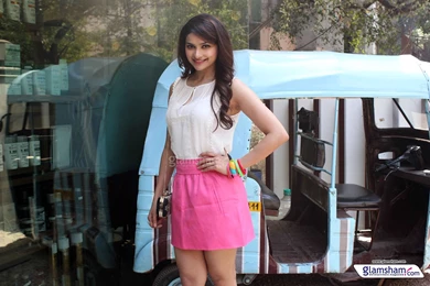 Hot Bollywood Babes In Short Skirts Picture   HD Gallery Page