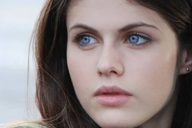 Alexandra Daddario Pictures Wallpapers