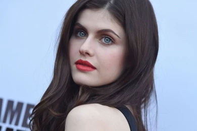 Alexandra Daddario Images