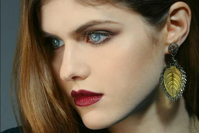 Alexandra Daddario   (