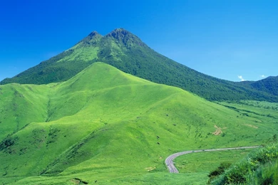 Green Mountain 3600x2410px