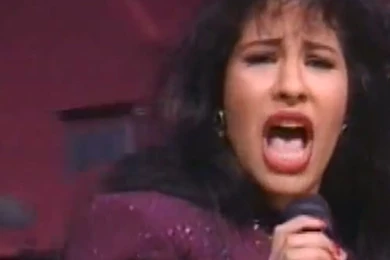 Becky G Recuerda A Selena Quintanilla   YouTube