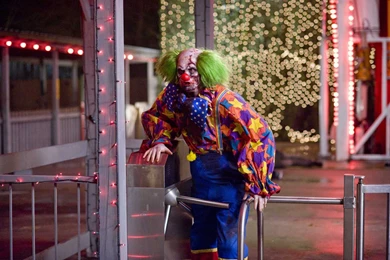 ZOMBIELAND Comedy Horror Dark Action Zombie Clown F Wallpapers ...