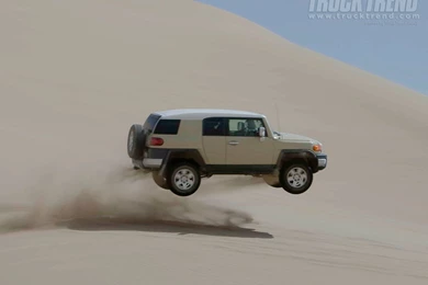 3 Toyota FJ Cruiser HD Wallpapers
