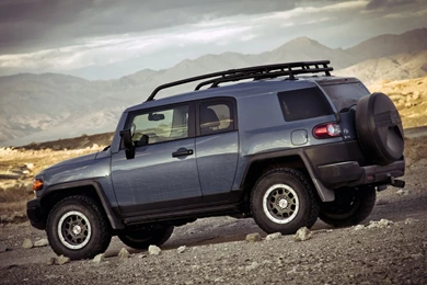2014 Toyota FJ Cruiser (GSJ15W) Suv 4x4 R Wallpapers