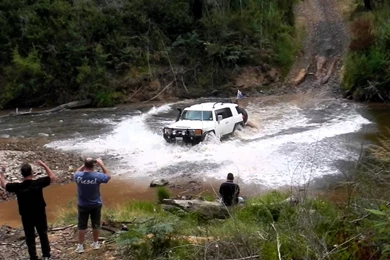 Robs FJ Cruiser River Splash   YouTube