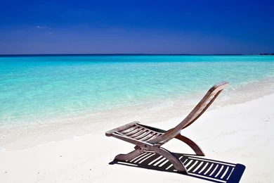 1600x1200 Beach Chair Desktop PC And Mac Wallpapers