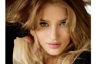 Top 4K Rosie Huntington Whiteley Wallpapers