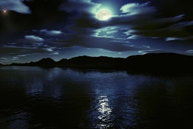 Moonlight Water 4 HD Wallpapers