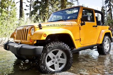 Yellow Rubicon Jeep Wrangler In A Mountain River Wallpapers   Car ...