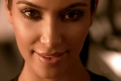 1024x768 Kim Kardashian Closeup Desktop PC And Mac Wallpapers