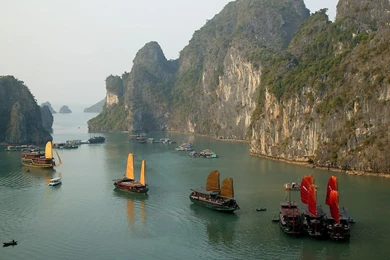 Gorgeous Jewels In An Emerald Sea: Halong Bay [40 PICS]