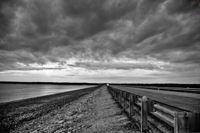 Trouble Approaching Black And White Mac Wallpapers Download