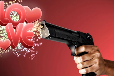 FREE DIGITAL ART LOVE GUN WALLPAPER   (