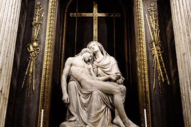 Monument Of Saint Mary With Jesus Wallpapers :: HD Wallpapers