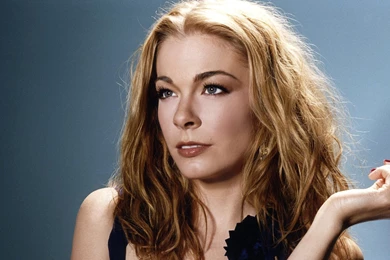 Download Wallpapers 3840x2400 Leann Rimes, Girl, Hand, Dress, Ring ...