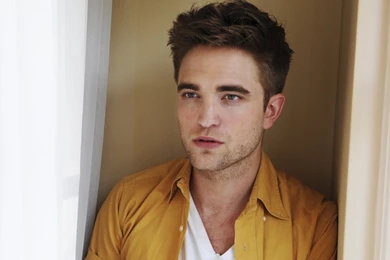 Latest HD Wallpapers Of Robert Pattinson English Movie Hero