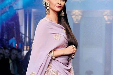 Prem Ratan Dhan Payo Sonam Kapoor And Salman Khan HD Wallpapers ...