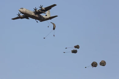 Indian_Air_Force_C 130J_Super_Hercules_Drops_Paratrooper.jpg