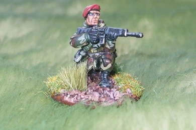 Hurry Up And Wait!: 2 PARA   KICKING IN THE FRONT DOOR!