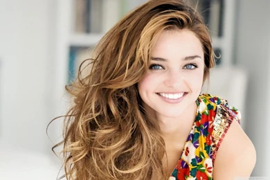 Miranda Kerr Beautiful Smile Wallpapers   DreamLoveWallpapers