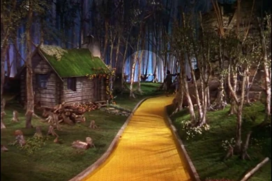 The Big Yellow House: Wizard Of Oz Hanging