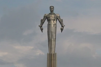 Yuri Gagarin Statue Wallpapers   Crazy Frankenstein