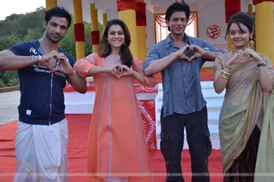 Devoleena Bhattacharjee : Shah Rukh Khan   Kajol Promotes 'Dilwale ...