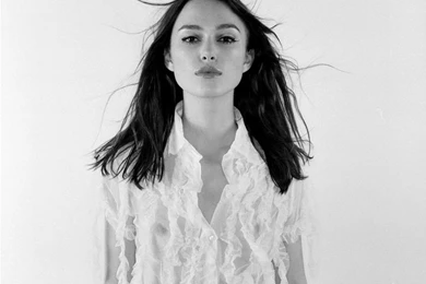33534_keira_knightley_see_through_blouse.jpg