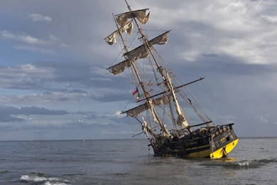 Sailing Ship At Sea Wallpapers   Photography Wallpapers