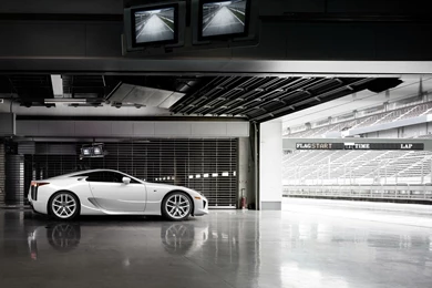 Stunning White Ferrari Wallpapers