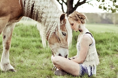Blonde Girl With A Beautiful Horse Wallpapers   Animal Wallpapers ...