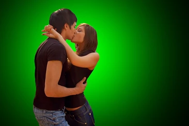 Romantic Couple Lips Kiss HD Images