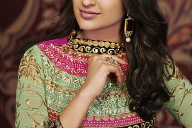 Parineeti Chopra Wallpapers Hair syles.jpg