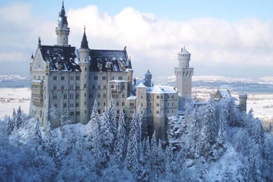 NEUSCHWANSTEIN CASTLE WALLPAPER   (