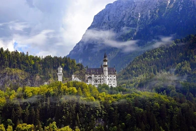 Neuschwanstein Castle: 8 Neuschwanstein Castle Wallpapers HD