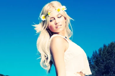 Pixie Lott Graceful Wallpapers