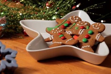 How To Decorate Gingerbread Men